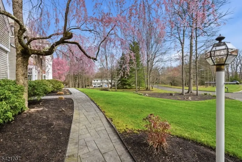 3 Lockwood Dr, Bridgewater, NJ 08807 - #3