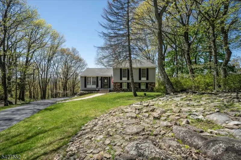 103 Panorama Dr, Vernon, NJ 07461 - #2