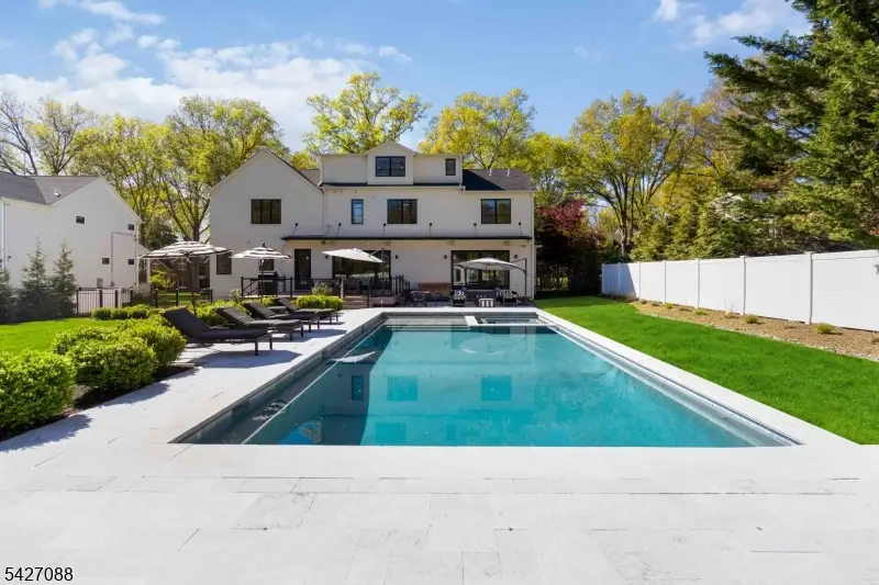 13 Robert Dr, Chatham, NJ 07928 - #3