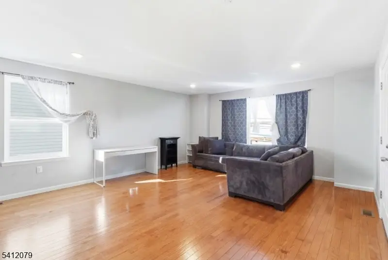 301 N 13th St, Newark, NJ 07107 - #3