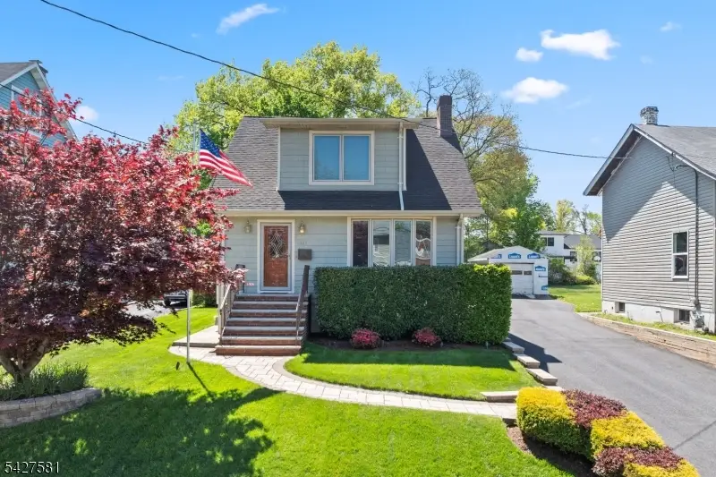 431 Locust Ave, Garwood, NJ 07027 - #1