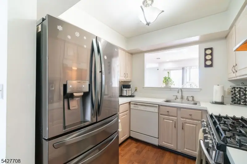 52 Cambridge, Oxford, NJ 07863 - #2