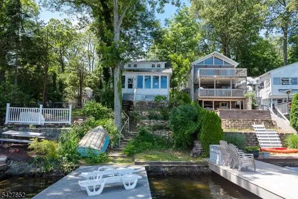 330A Lakeside Ave, Hopatcong Boro, NJ 07821