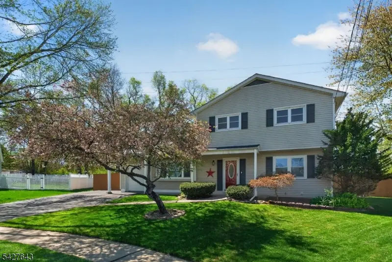8 Lee Ct, Flanders, NJ 07836 - #3
