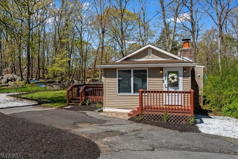 732 Brooklyn Mountain Rd, Hopatcong, NJ 07843 - #1