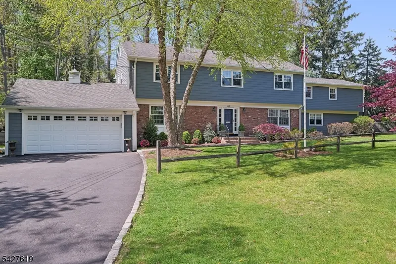 44 Londonderry Way, Summit, NJ 07901 - #1