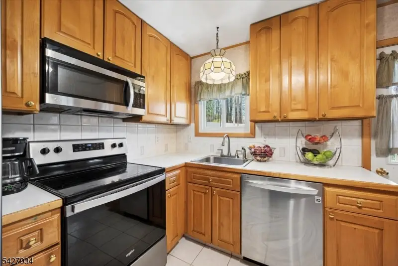 77 Brooklyn Rd, Stanhope, NJ 07874 - #3