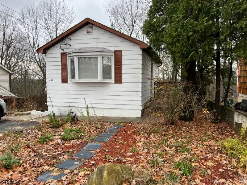 632 Brooklyn Mountain Rd, Hopatcong, NJ 07843 - #1