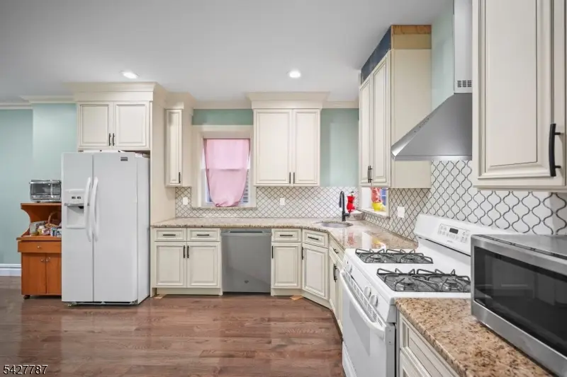 1342 Lake St, Plainfield, NJ 07060 - #3
