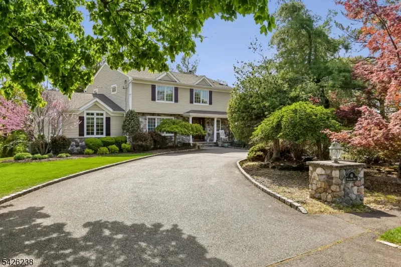 65 Rockledge Dr, Livingston, NJ 07039 - #1