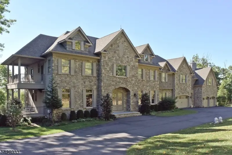 2 Chilton Rd, Chester, NJ 07930 - #1
