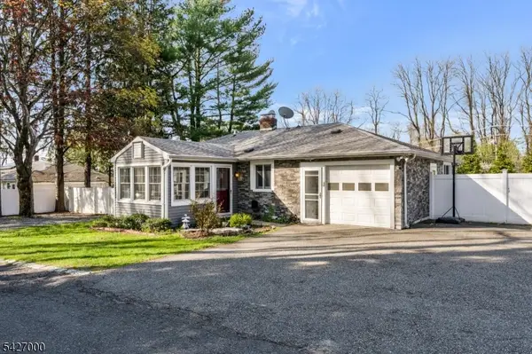 54 Academy Ln, Chester Boro, NJ 07930