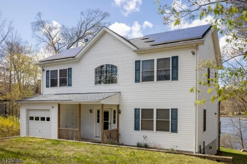 14 E Shore Dr, Crandon Lakes, NJ 07860 - #1