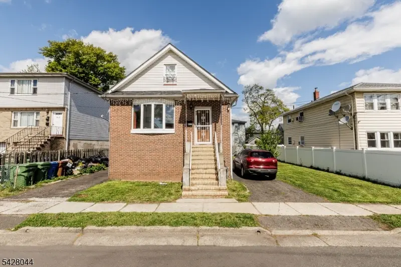 627 Van Buren Ave, Linden, NJ 07036 - #1
