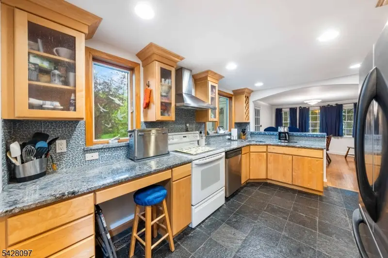 615 Lincoln Park, Cranford, NJ 07016 - #2