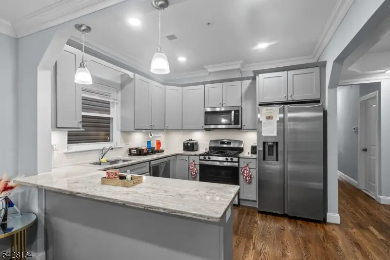 267 S 10th St, Newark, NJ 07103 - #1