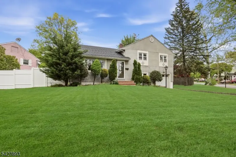 721 Beechwood Rd, Linden, NJ 07036 - #2