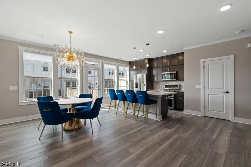 81 Arnold Dr, Wood Ridge, NJ 07075 - #3