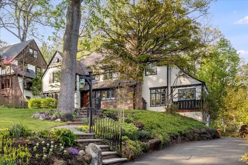 5 Fairview Ter, Maplewood, NJ 07040 - #2