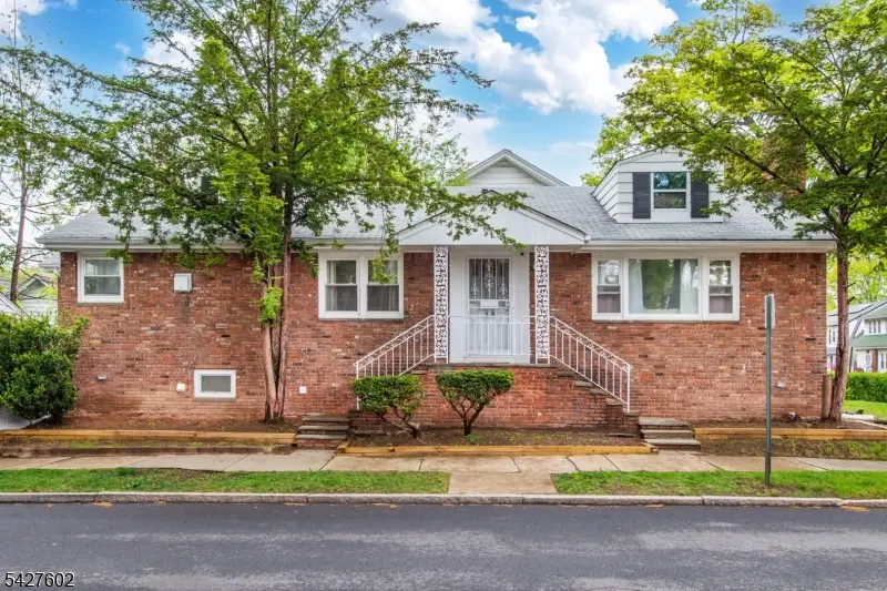 38 Mountainview Ave, East Orange, NJ 07018 - #3
