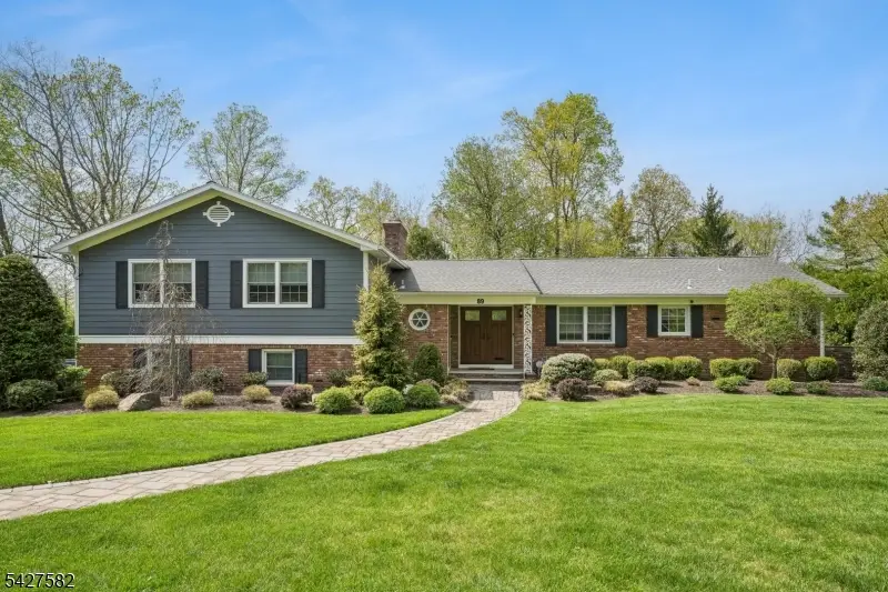 89 Westview Rd, Millburn, NJ 07078 - #1