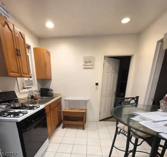 93 Raymond Ave, Plainfield, NJ 07062 - #2