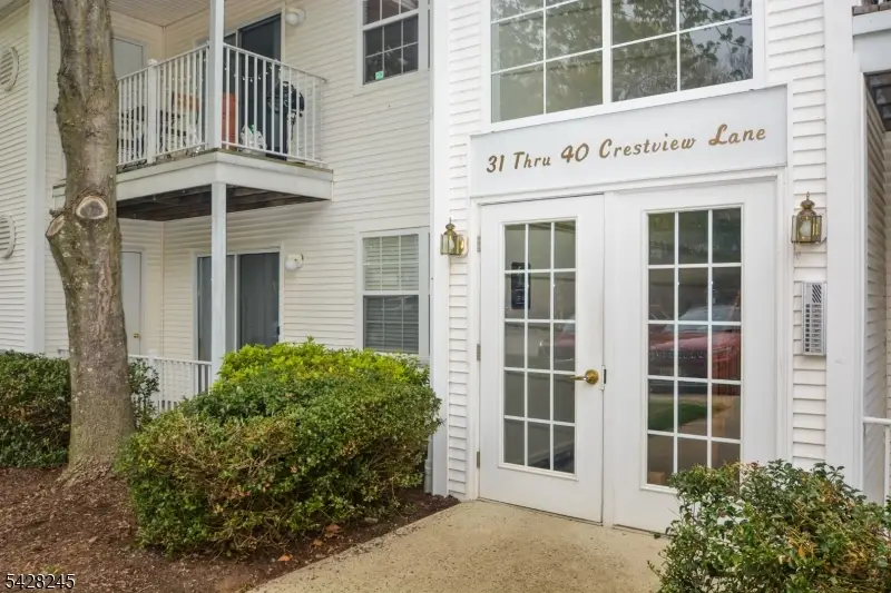 33 Crestview Ln, Mount Arlington, NJ 07856 - #1