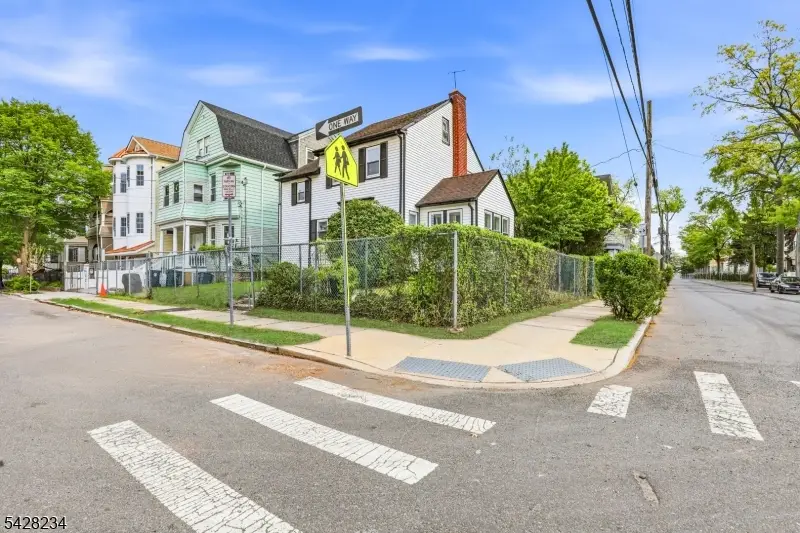 74 Lindsley Ave, Newark, NJ 07106 - #2