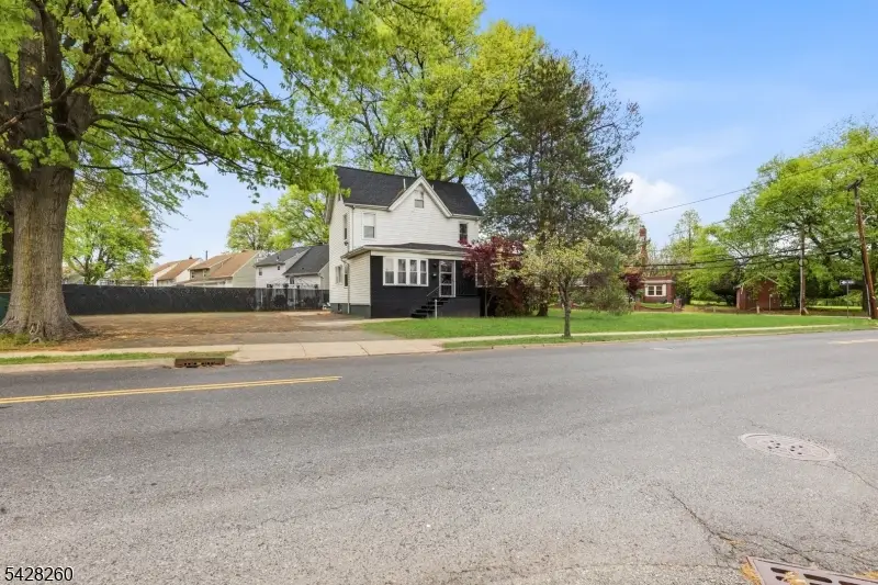 596 Belleville Ave, Belleville, NJ 07109 - #2