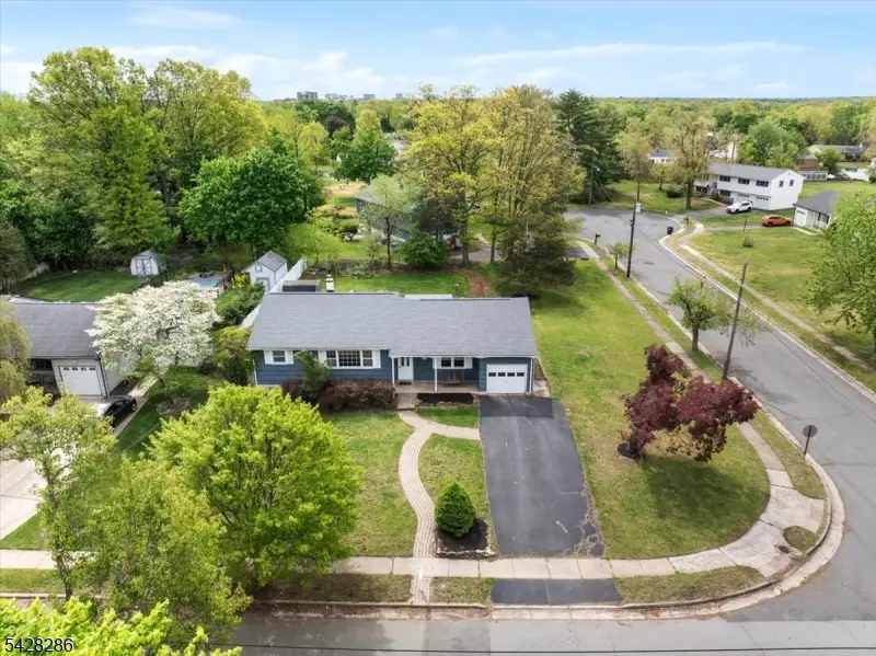 91 Seymour Ter, Piscataway, NJ 08854 - #1