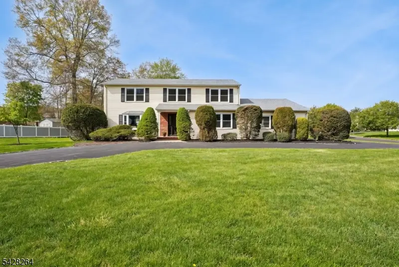 17 Fox Run Dr, East Hanover, NJ 07936 - #1