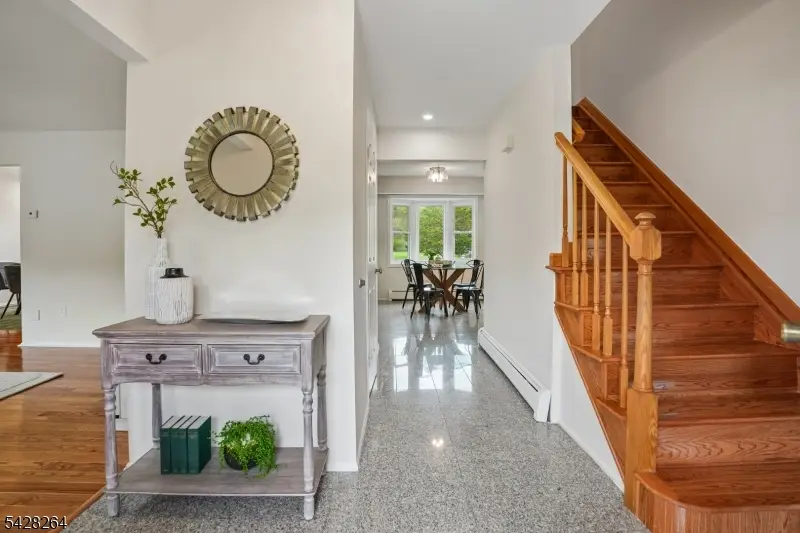 17 Fox Run Dr, East Hanover, NJ 07936 - #3