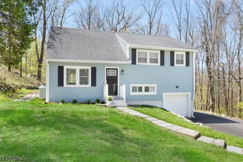 34 Rogers Ln, Sparta, NJ 07871 - #1