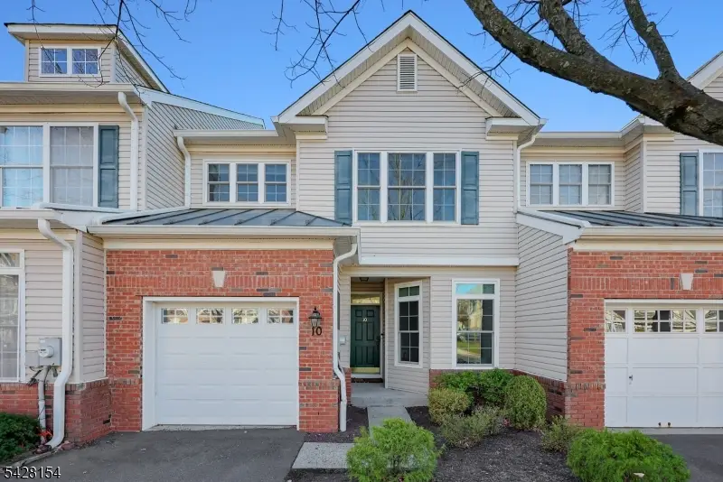 10 Loft Dr, Martinsville, NJ 08836 - #1