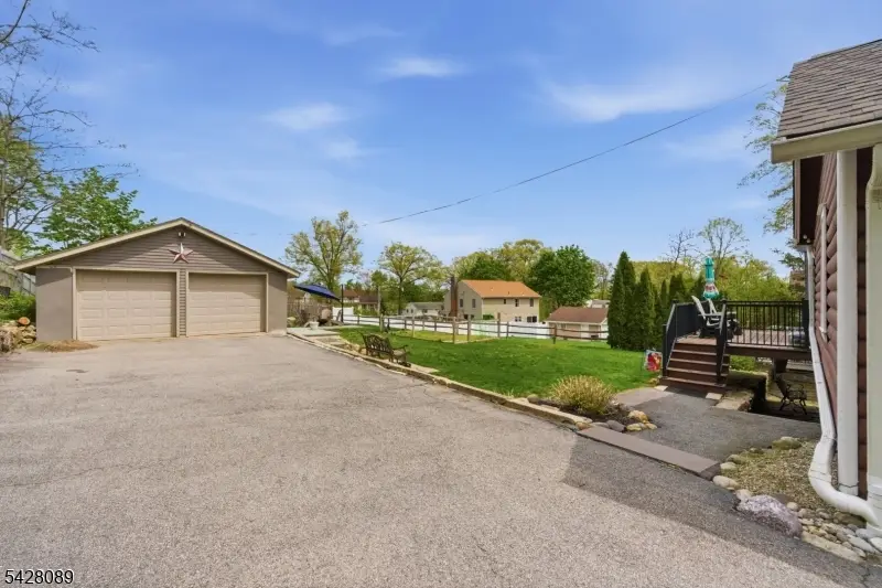 52 Cascade Way, Butler, NJ 07405 - #3