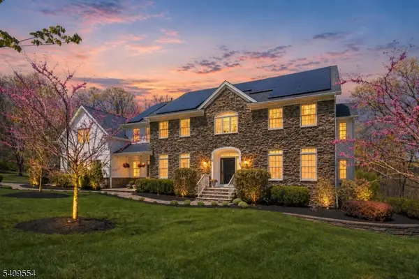 2 Evergreen Ln, Lebanon Twp., NJ 07830