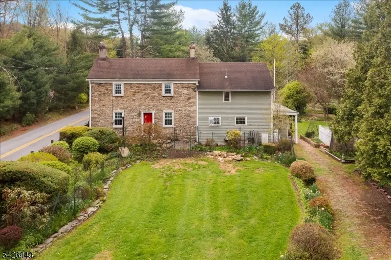 685 Woodglen Rd, Lebanon, NJ 08826 - #1