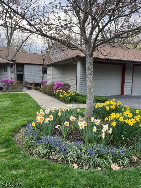 240 Mountain View Dr, Mahwah, NJ 07430 - #3