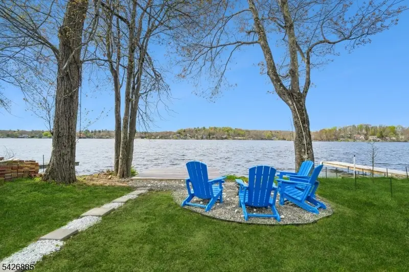 119 Lake Shore Dr, Upper Greenwood Lake, NJ 07421 - #2