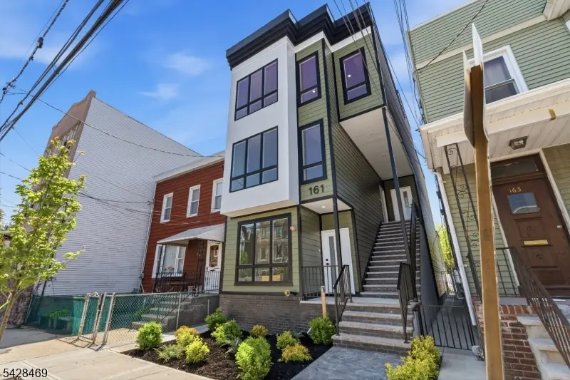 161 Woodlawn Ave #1, Jersey City, NJ 07305 - #1