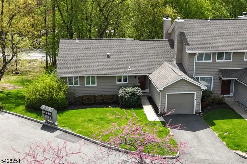 9 Parsons Ct, Mahwah, NJ 07430 - #2