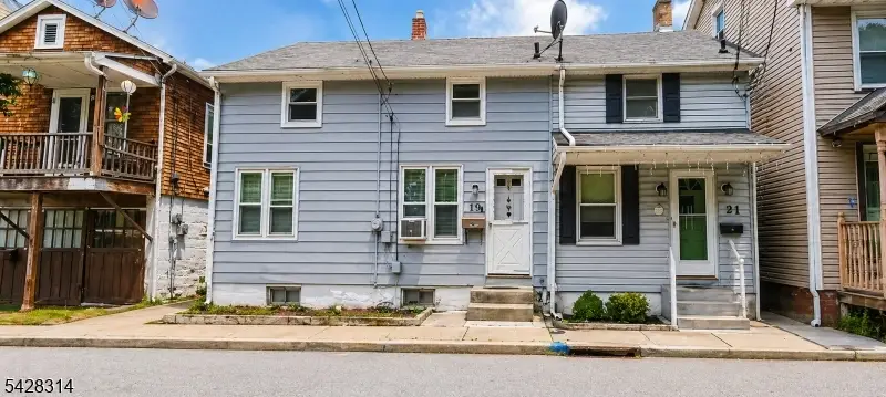 17 Limekiln Rd, Phillipsburg, NJ 08865 - #1