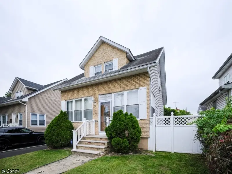 292 Crann St, Hillside, NJ 07205 - #2