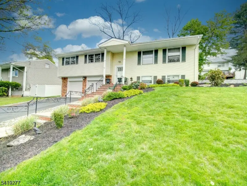 22 Cheshire Ter, West Orange, NJ 07052 - #2