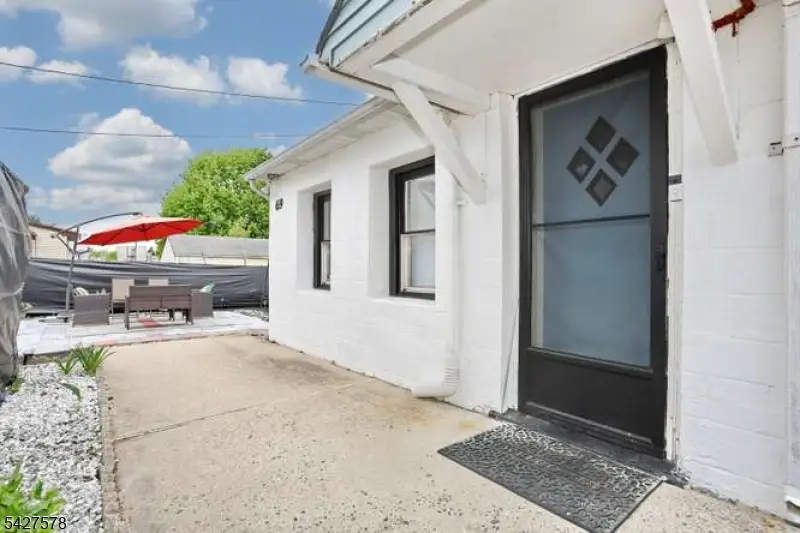 69 Monroe St, Lodi, NJ 07644 - #3