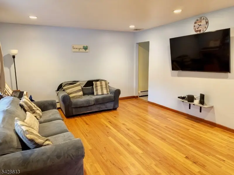 318 Cumberland Ave, Paterson, NJ 07502 - #3