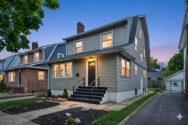 45 Leslie St, East Orange, NJ 07017 - #1