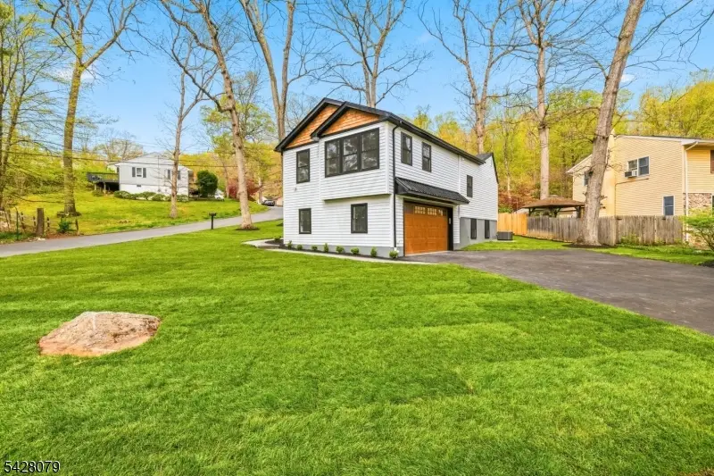 147 W Glen Rd, Denville, NJ 07834 - #3
