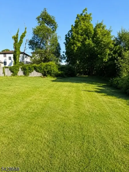 1109 E Henry St, Linden, NJ 07036 - #1