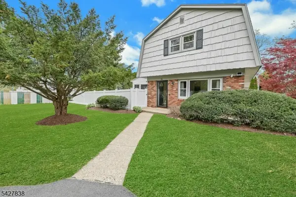 14 Parker Rd, Mount Arlington Boro, NJ 07856
